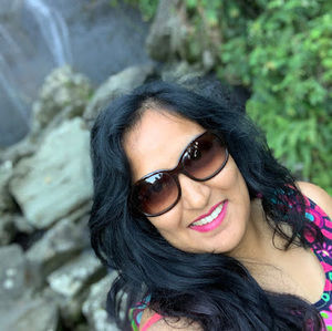 Meet your Posher, Saima